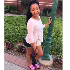 Meet your Posher, Pretty